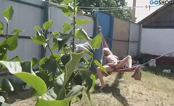 Blonde Outdoor Hammock Stimulation Cunt Pussy Masturbation